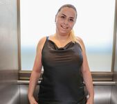 Leona Free - Karup's 4