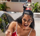 Maya Farrell - Karup's 8