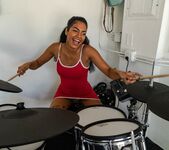 Maya Farrell - Karup's 17