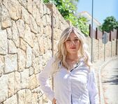 Miriam Lil - Karup's