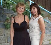 Amy D, Claire Benz - Karup's