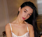 Gloria Sutton - Apple a Day - MetArt 8