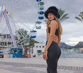 Irene Rouse: Her Beautiful Legs - Watch4Beauty 6