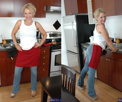 Kelly Leigh - My Friend's Hot Mom - MILF Sexy Gallery