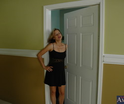 Payton Leigh - My Friend's Hot Mom - MILF Picture Gallery