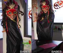 Trick Or Treat - Janice Griffith And Tyler Nixon - Hardcore Porn Gallery