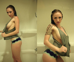 Lily is naked and wet in the shower - Solo Sexy Gallery