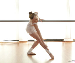 Jessi - Tiny Ballet Beauty - Petite Ballerinas Fucked - Hardcore TGP
