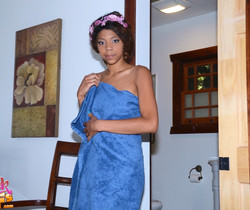 Annabelle Rey - So Raw - Black GFs - Ebony Image Gallery