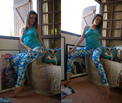 Brook Wright Blue Leggings - Skin Tight Glamour - Solo HD Gallery