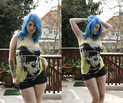 Patio Posing - Love Amateur - Amateur Picture Gallery