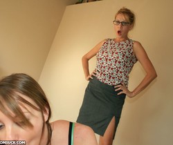 Mrs Taylor, Leighla - See Moms Suck - Blowjob Sexy Gallery