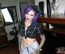 Nude & Tattooed Metalhead Punk Babe Kandy - Amateur Porn Gallery