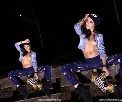 Henessy - Sexy night swag - Solo Hot Gallery