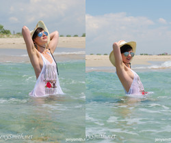 Jeny Smith - Naked On The Beach - Solo Sexy Photo Gallery