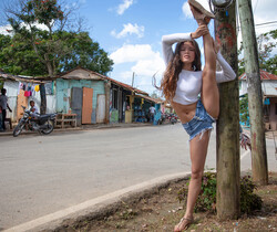 Irene Rouse: Street Gym - Watch4Beauty - Solo Hot Gallery