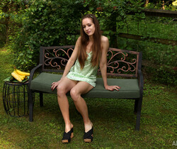 Nadia Noja - Hula Practice - ALS Scan - Solo Hot Gallery