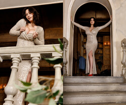 Lola Bredly - Handful - Erotic Beauty - Solo Porn Gallery