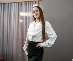 Petite Sia Wood Turns An Interview Into a Fuck Session - Interracial Sexy Gallery