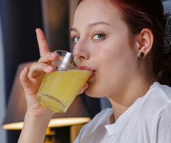 Olivia Honey - Naked - Erotic Beauty - Solo Picture Gallery