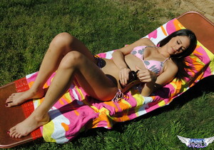 Tiffany Thompson - Sun Tanning - SpunkyAngels - Solo Picture Gallery
