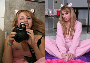 Lexi Belle - Being a Bad Girl Right Before Christmas - Solo HD Gallery