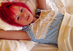 Elaina - Blue Top Bed - Solo Nude Pics