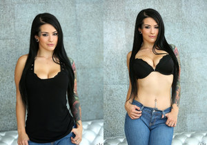 Katrina Jade - Beautiful Jade - Big Naturals - Boobs HD Gallery