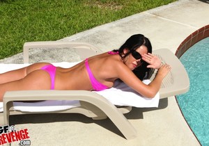Vera - Tushie Tanning - GF Revenge - Amateur Hot Gallery