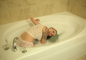 Lily soaking wet in the bath tub - Solo Nude Pics