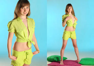 Jenny D - Manicure - Stunning 18 - Teen HD Gallery