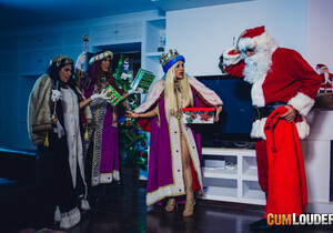 Blondie Fesser - Christm-ass Family Affairs - Hardcore Sexy Gallery