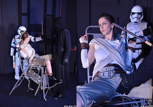 Deep Space Anal Cramming: A Princess Threesome Penetration - Hardcore Picture Gallery