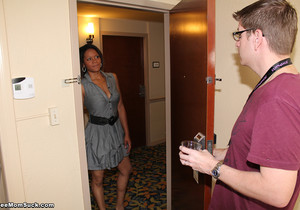 Rihanna - White Boys Suck - See Moms Suck - Blowjob Image Gallery