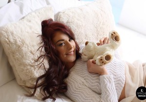 Amber Mae needs some sexy snuggle time - Spinchix - Solo Image Gallery