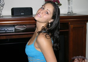 Nude Hispanic Amateur Teen Spreads - Amateur Sexy Gallery