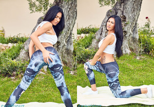 Jessie Boulevard - Garden Yoga - Skin Tight Glamour - Solo Sexy Gallery