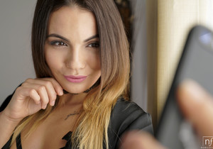 Lutro, Vanessa Decker - A Beautiful Memory - S27:E30 - Hardcore Sexy Photo Gallery