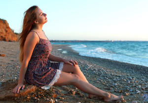 Elison - Solo On The Beach - Nubiles - Teen Nude Gallery