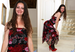 Mia Molly - Play With Me - Anilos - MILF TGP