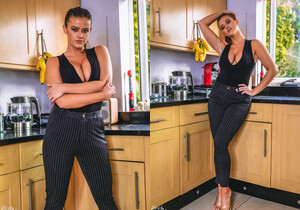 Brook Wright - Cool In The Kitchen - Solo Nude Gallery