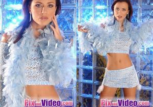 Rebeca White Playing with her toys - Toys Nude Pics