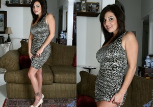 Lola Lynn - Hot Milf - Anilos - MILF Sexy Gallery