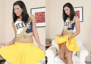 Christina - Nubiles - Teen Solo - Teen Sexy Photo Gallery