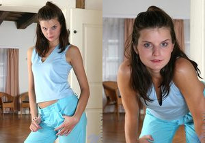 Carolina - Nubiles - Teen Solo - Teen Sexy Photo Gallery