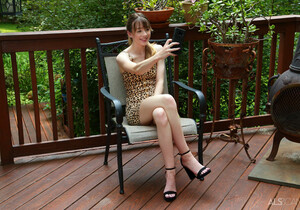 Michelle Anthony - Bottle Service - ALS Scan - Solo TGP