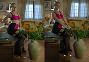 Chloe Toy - Looking Back - Girlfolio - Solo Picture Gallery