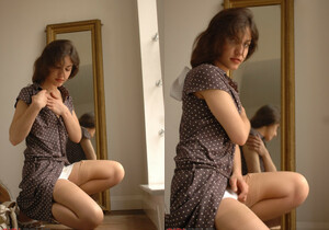 Steffi - Granny's Drawers - Girlfolio - Solo Picture Gallery