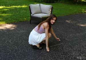 Nadia Noja - Driveway Play - ALS Scan - Solo Sexy Photo Gallery