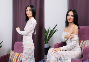Roxy Roz - Long Legs - Anilos - MILF Hot Gallery